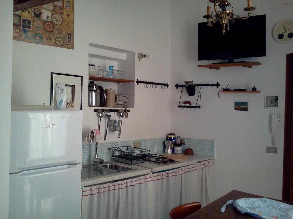 Arco Sallustio Monopoli Kamer foto