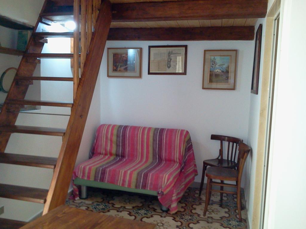 Arco Sallustio Monopoli Kamer foto