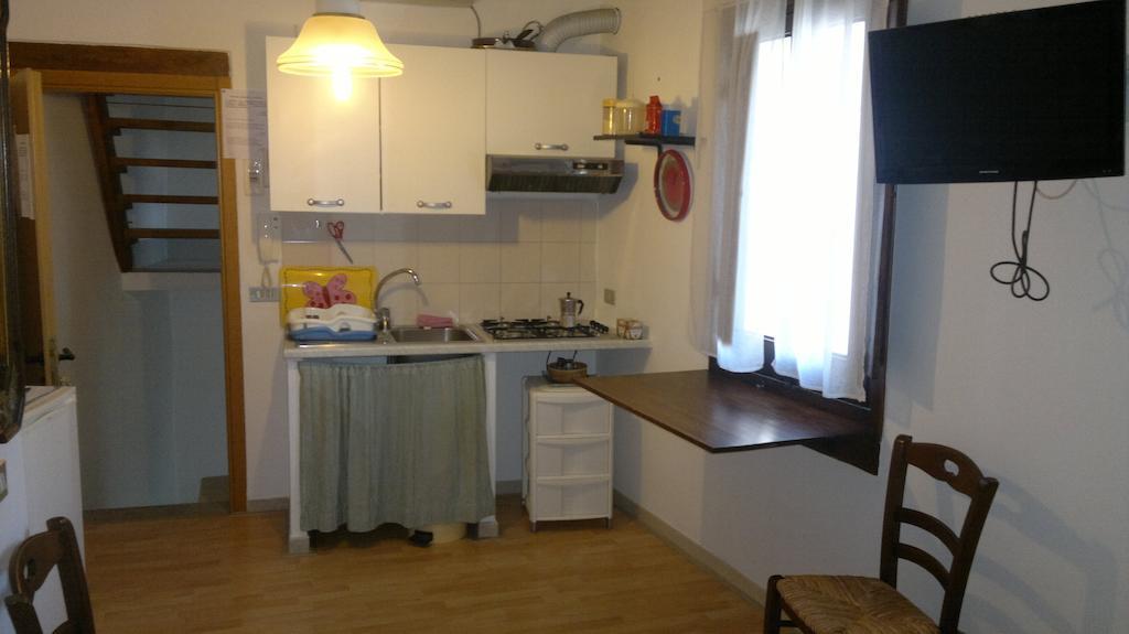 Arco Sallustio Monopoli Kamer foto